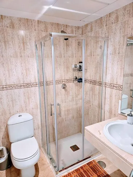 Duquesa Suites Gardens Ground Floor Close To Port, Beach 马尼尔瓦 0*,