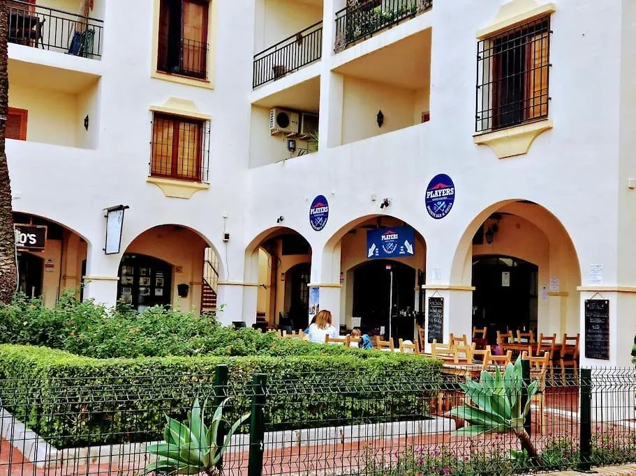 公寓 Duquesa Suites Gardens Ground Floor Close To Port, Beach 马尼尔瓦